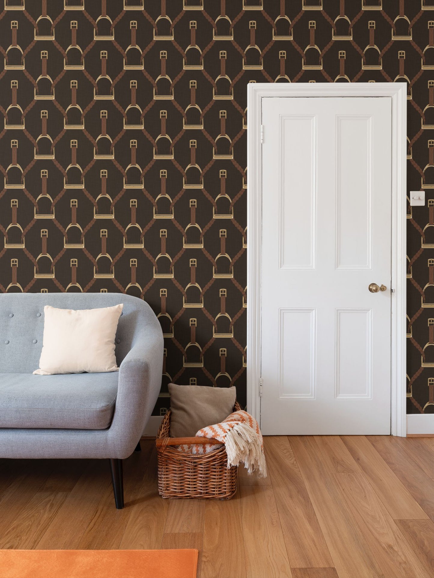 Wallpaper – Hunter Equestrian in Auburn and Gold